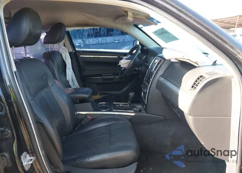 2010 Chrysler 300 Touring z USA, uszkodzony, nr VIN 2C3CA5CV4AH251541